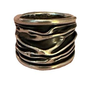 925 sterling silver wide band ring wave-like texture Approx Size 6 1/2 Vintage